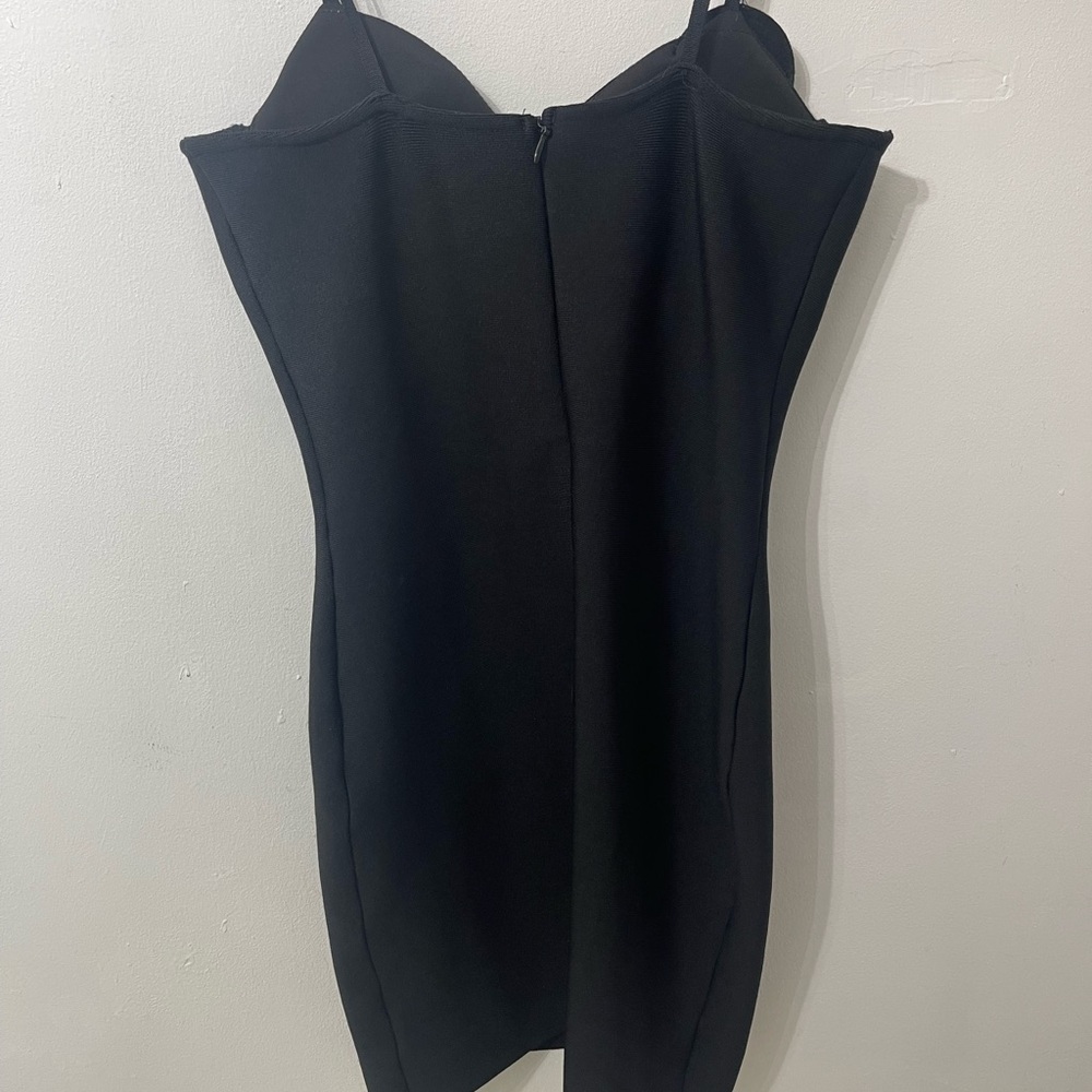 Elegant Black Dress with Rhinestone Floral Design - Picture 5 of 6